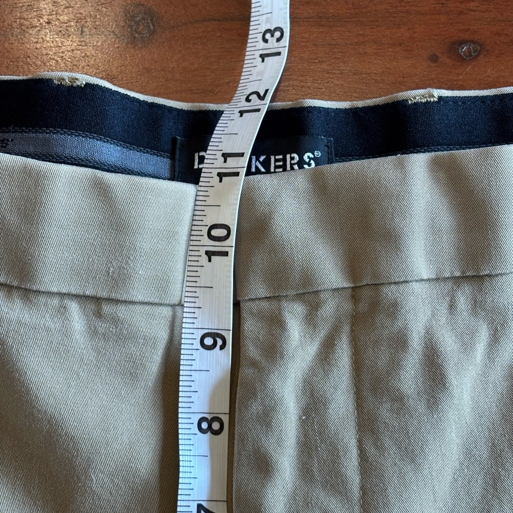 Dockers Men's Light Tan Chinos - Picture 11 of 11
